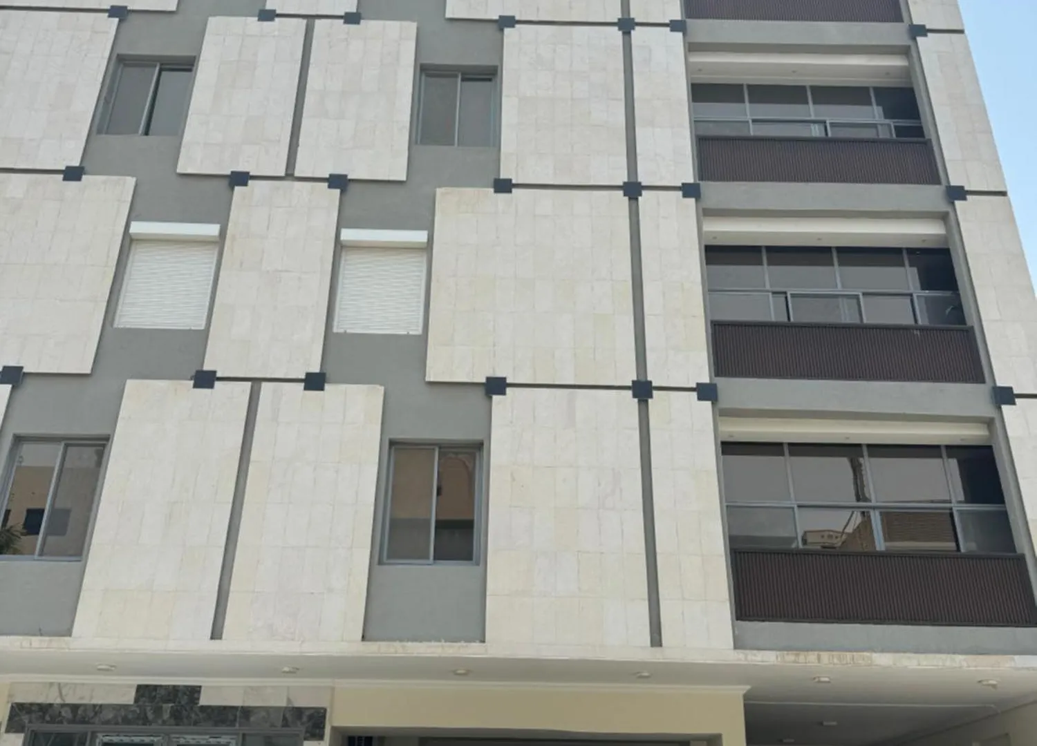 3Br 5Bed Luxury Apartment Dzsidda